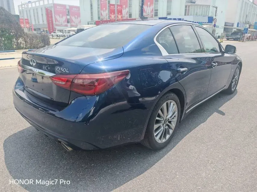 2018 Jeep Grand Commander 2.0T 265HP L4 9AT,autocango,china used car exporter,china ev exporter,chinese used car exporter,chinese used ev exporter