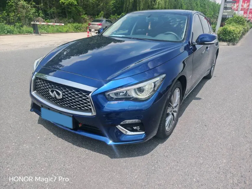 2018 Jeep Grand Commander 2.0T 265HP L4 9AT,autocango,china used car exporter,china ev exporter,chinese used car exporter,chinese used ev exporter