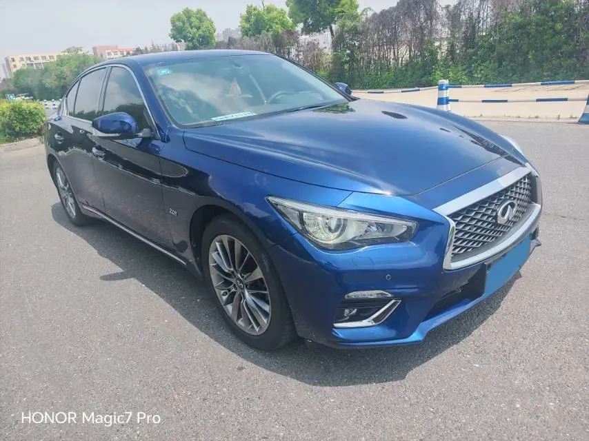 2018 Jeep Grand Commander 2.0T 265HP L4 9AT,autocango,china used car exporter,china ev exporter,chinese used car exporter,chinese used ev exporter