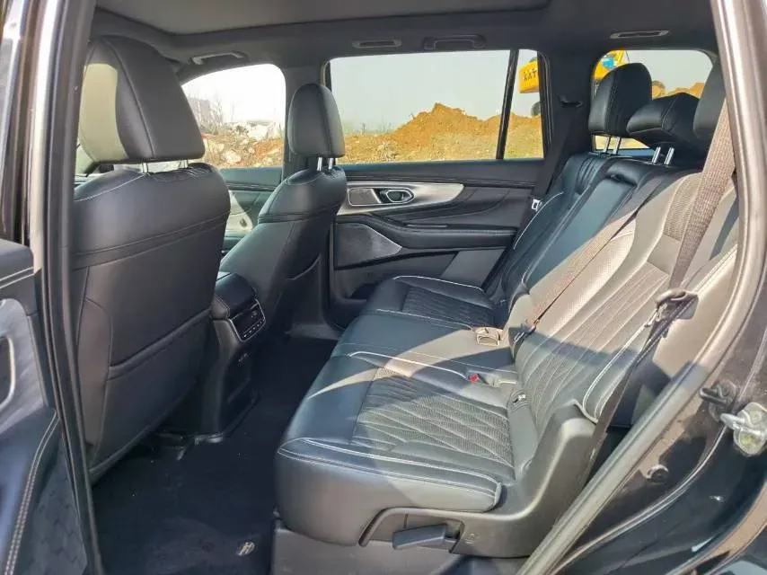 2022 GAC Trumpchi GS8 2.0T 252HP L4 8AT,autocango,china used car exporter,china ev exporter,chinese used car exporter,chinese used ev exporter