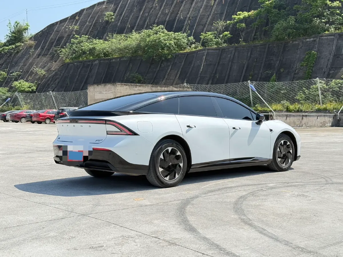 2024 Xpeng P7+ BEV 60.7KWH,autocango,china used car exporter,china ev exporter,chinese used car exporter,chinese used ev exporter