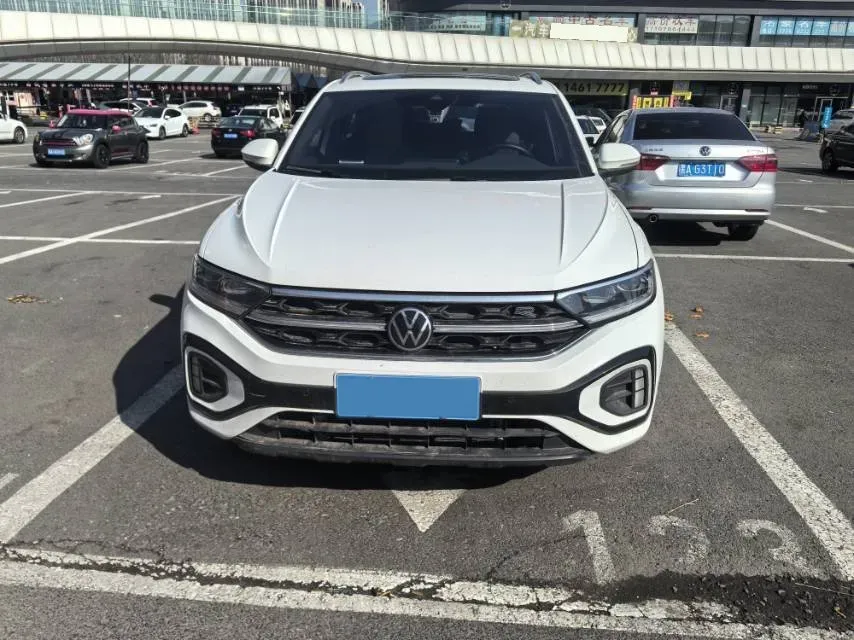 2023 Volkswagen T-Roc 1.5T 160HP L4 7DCT,autocango,china used car exporter,china ev exporter,chinese used car exporter,chinese used ev exporter