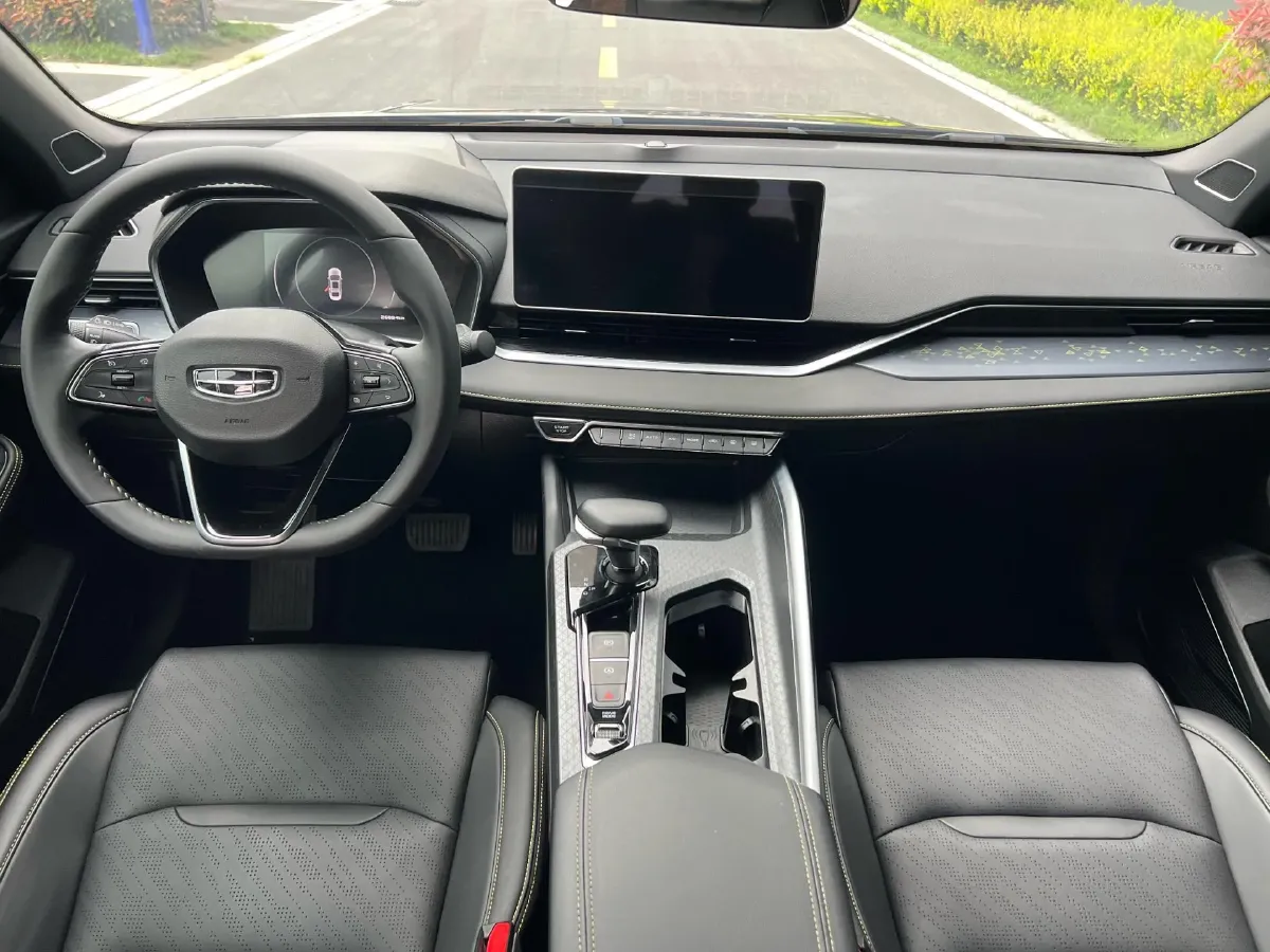 2023 Geely Preface 1.5T 181HP L4 7DCT,autocango,china used car exporter,china ev exporter,chinese used car exporter,chinese used ev exporter