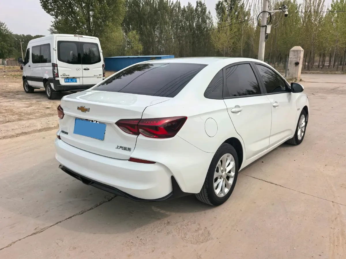 2023 Chevrolet Monza 1.5L 113HP L4 6DCT,autocango,china used car exporter,china ev exporter,chinese used car exporter,chinese used ev exporter