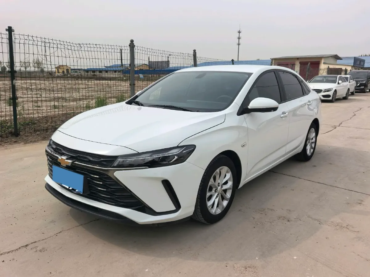 2023 Chevrolet Monza 1.5L 113HP L4 6DCT,autocango,china used car exporter,china ev exporter,chinese used car exporter,chinese used ev exporter