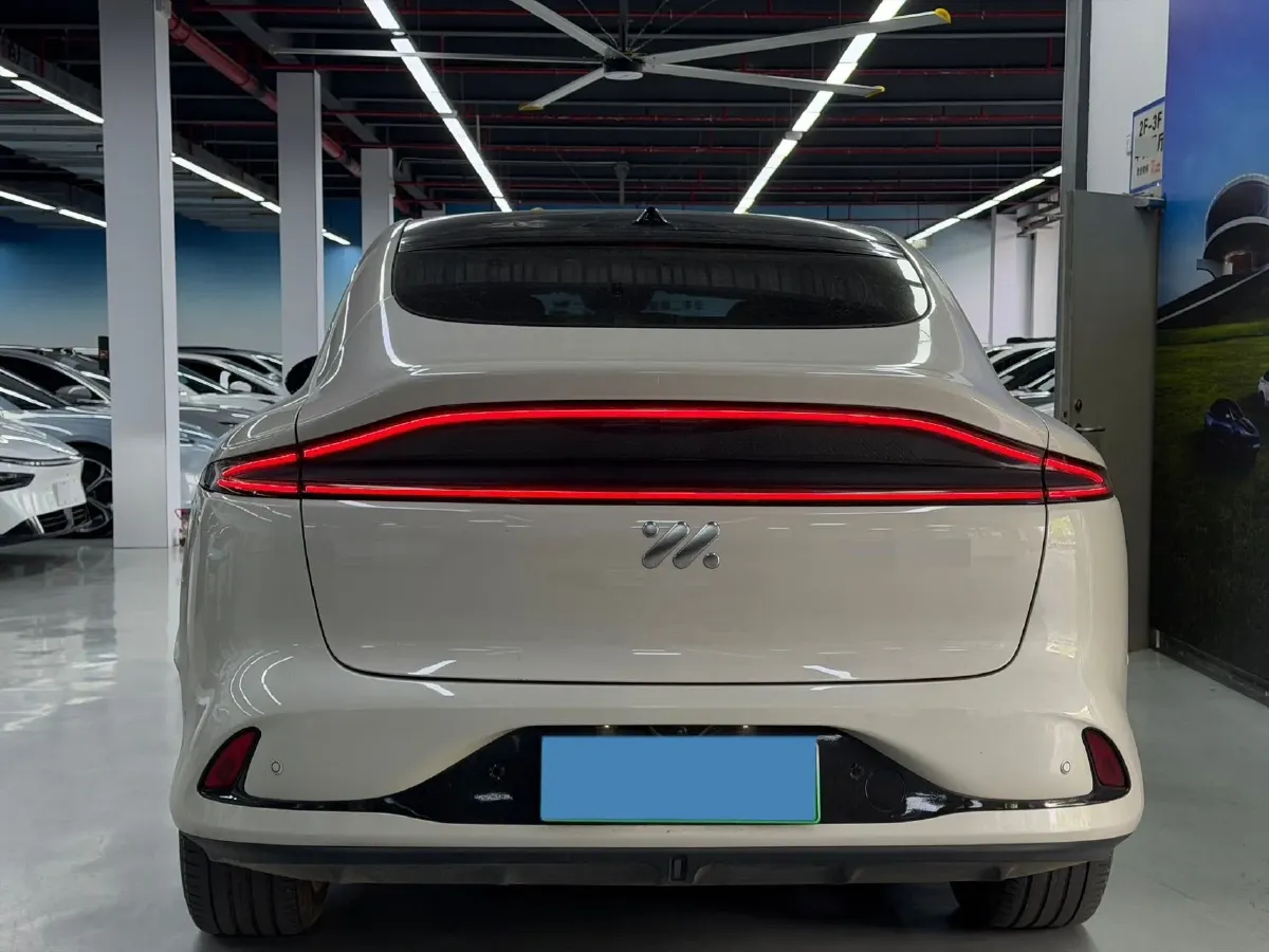 2023 IM LS6 BEV 71KWH,autocango,china used car exporter,china ev exporter,chinese used car exporter,chinese used ev exporter