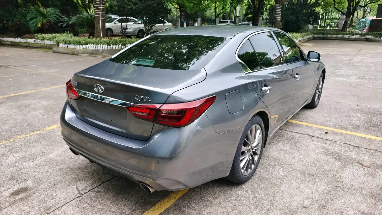 2018 Jeep Grand Commander 2.0T 265HP L4 9AT,autocango,china used car exporter,china ev exporter,chinese used car exporter,chinese used ev exporter