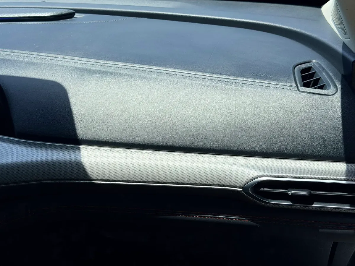 2020 ChangAn UNI-T 1.5T 180HP L4 7DCT,autocango,china used car exporter,china ev exporter,chinese used car exporter,chinese used ev exporter