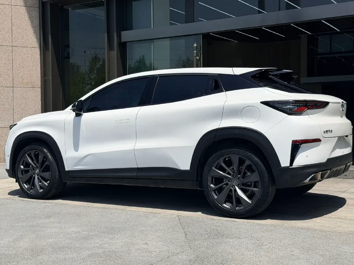 2020 ChangAn UNI-T 1.5T 180HP L4 7DCT,autocango,china used car exporter,china ev exporter,chinese used car exporter,chinese used ev exporter