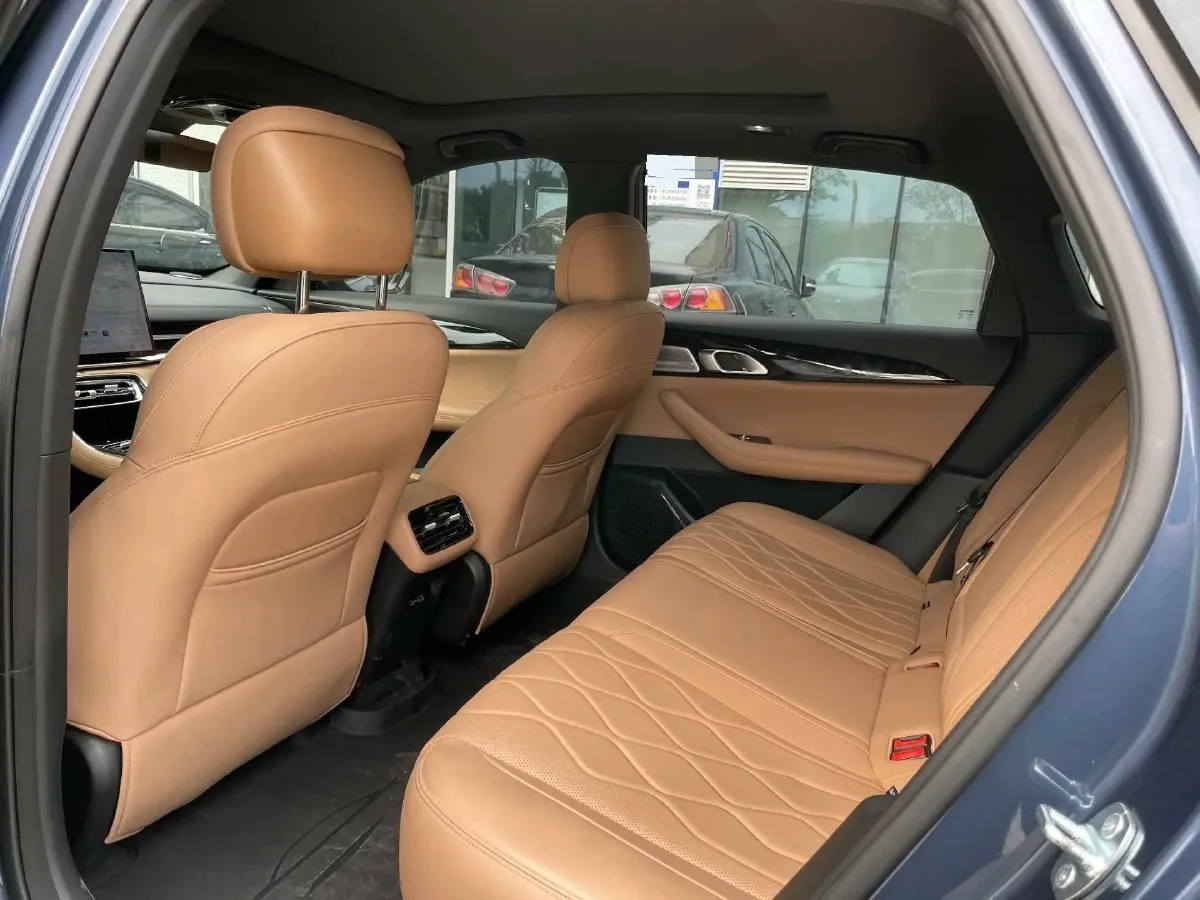 2025 Geely Galaxy A7 1.5L 112HP L4 1DHT PHEV,autocango,china used car exporter,china ev exporter,chinese used car exporter,chinese used ev exporter