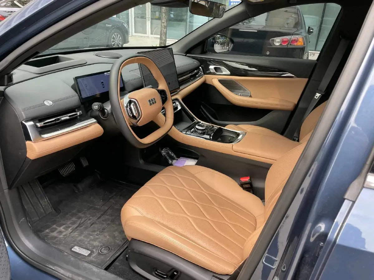 2025 Geely Galaxy A7 1.5L 112HP L4 1DHT PHEV,autocango,china used car exporter,china ev exporter,chinese used car exporter,chinese used ev exporter