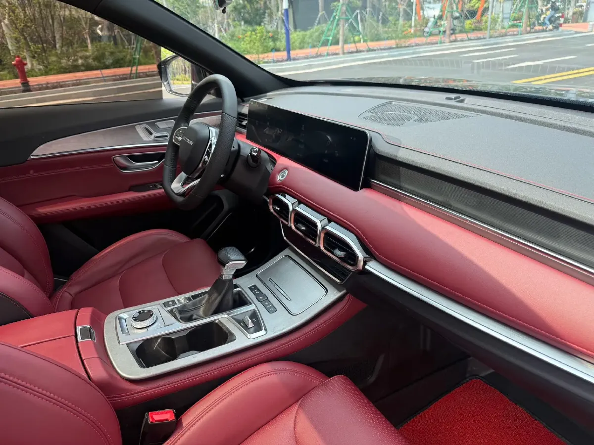 2021 Jetour X70 Plus 1.6T 197HP L4 7DCT,autocango,china used car exporter,china ev exporter,chinese used car exporter,chinese used ev exporter