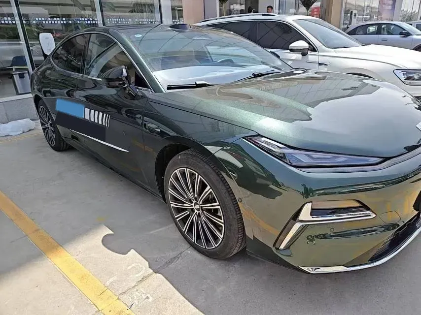 2025 Geely Galaxy Starshine 8 1.5T 163HP L4 3DHT PHEV 27.69KWH,autocango,china used car exporter,china ev exporter,chinese used car exporter,chinese used ev exporter