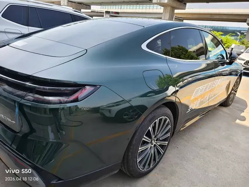 2025 Geely Galaxy Starshine 8 1.5T 163HP L4 3DHT PHEV 27.69KWH,autocango,china used car exporter,china ev exporter,chinese used car exporter,chinese used ev exporter