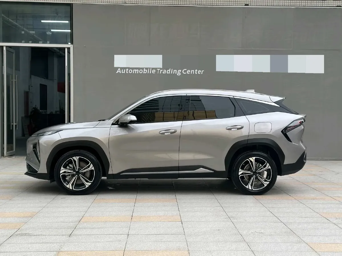 2025 Skyworth HT-i 1.5T 156HP L4 1DHT PHEV,autocango,china used car exporter,china ev exporter,chinese used car exporter,chinese used ev exporter