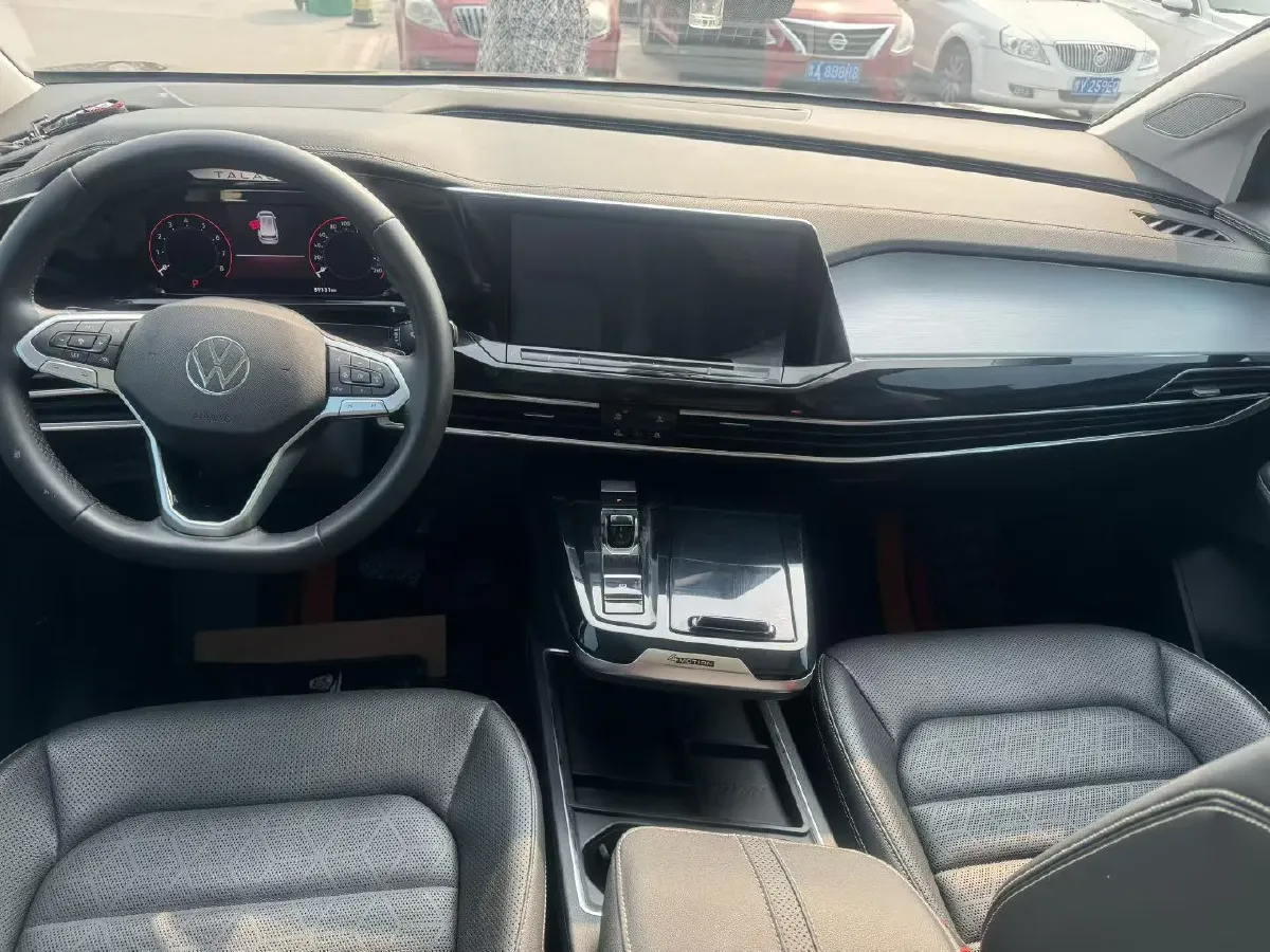 2021 Volkswagen Talagon 2.0T 220HP L4 7DCT,autocango,china used car exporter,china ev exporter,chinese used car exporter,chinese used ev exporter