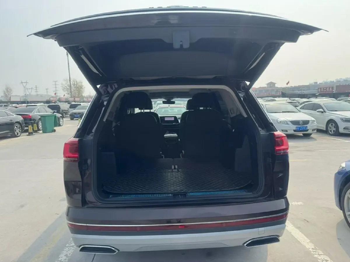 2021 Volkswagen Talagon 2.0T 220HP L4 7DCT,autocango,china used car exporter,china ev exporter,chinese used car exporter,chinese used ev exporter