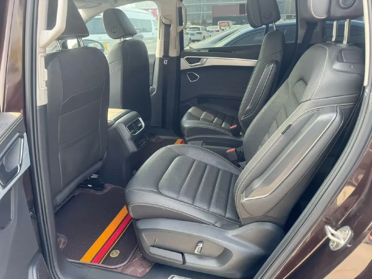 2021 Volkswagen Talagon 2.0T 220HP L4 7DCT,autocango,china used car exporter,china ev exporter,chinese used car exporter,chinese used ev exporter