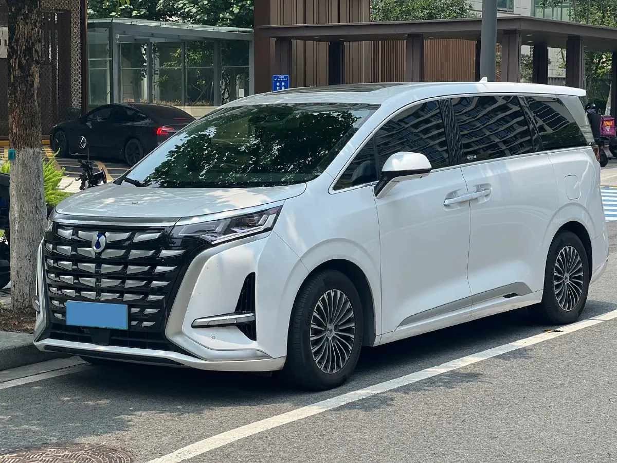 2022 HongQi HS7 3.0T 337HP V6 8AT,autocango,china used car exporter,china ev exporter,chinese used car exporter,chinese used ev exporter