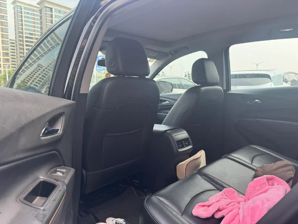 2019 Chevrolet Equinox 1.5T 169HP L4 6AT,autocango,china used car exporter,china ev exporter,chinese used car exporter,chinese used ev exporter