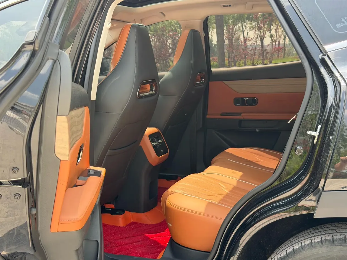 2025 Jetour DASHING 1.5T 184HP L4 7DCT,autocango,china used car exporter,china ev exporter,chinese used car exporter,chinese used ev exporter