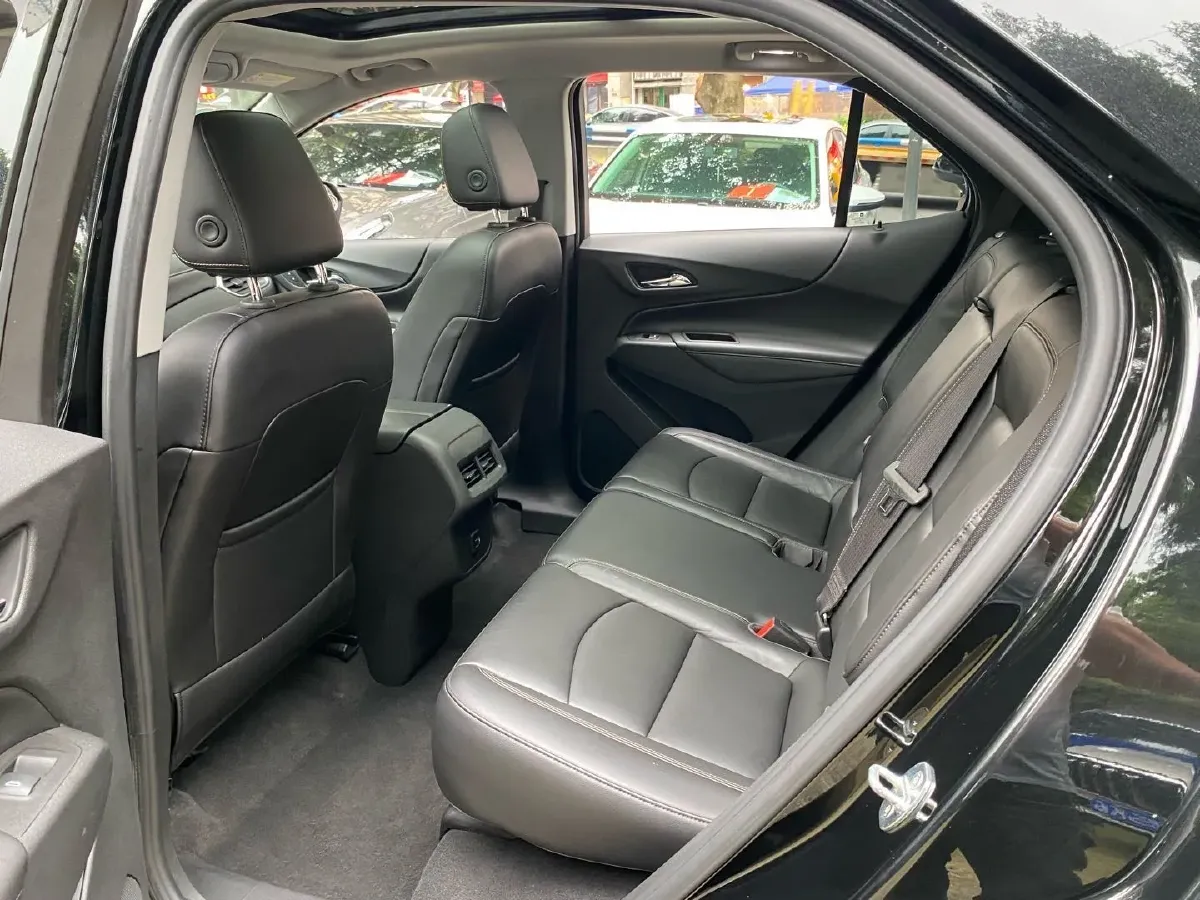 2018 Chevrolet Equinox 2.0T 260HP L4 9AT,autocango,china used car exporter,china ev exporter,chinese used car exporter,chinese used ev exporter