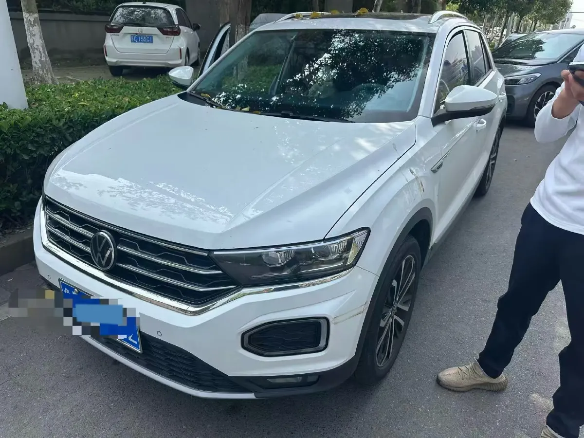 2022 Volkswagen T-Roc 1.4T 150HP L4 7DCT,autocango,china used car exporter,china ev exporter,chinese used car exporter,chinese used ev exporter
