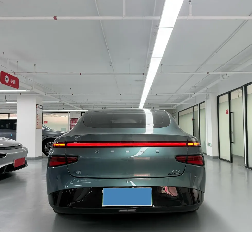 2023 Xpeng P7 BEV 86.2KWH,autocango,china used car exporter,china ev exporter,chinese used car exporter,chinese used ev exporter