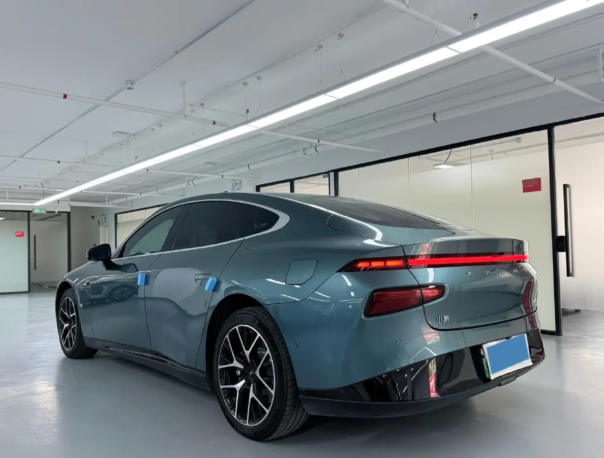 2023 Xpeng P7 BEV 86.2KWH,autocango,china used car exporter,china ev exporter,chinese used car exporter,chinese used ev exporter