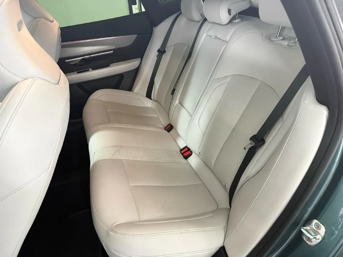 2023 Xpeng P7 BEV 86.2KWH,autocango,china used car exporter,china ev exporter,chinese used car exporter,chinese used ev exporter