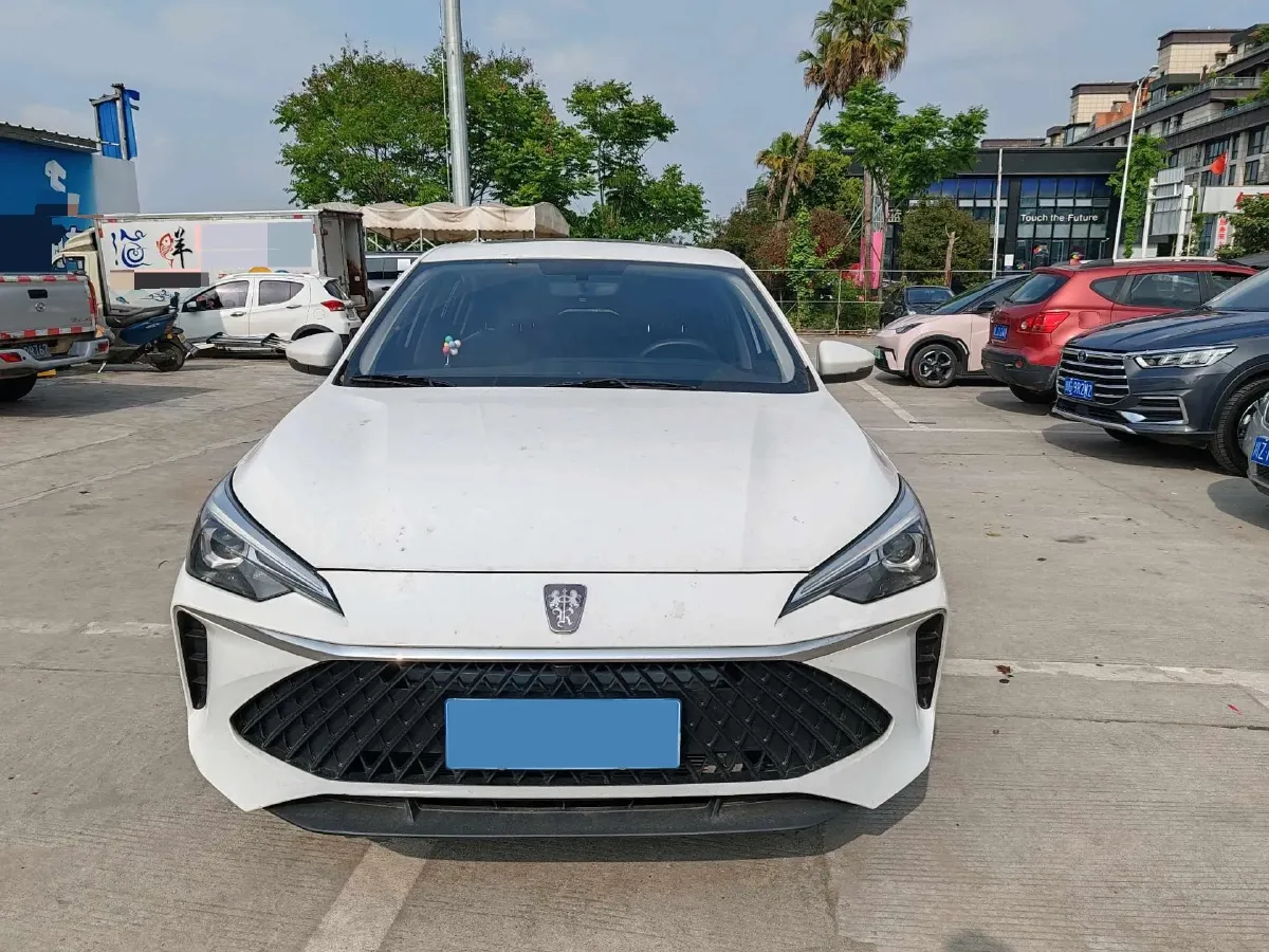 2023 Roewe i5 1.5L 129HP L4 CVT,autocango,china used car exporter,china ev exporter,chinese used car exporter,chinese used ev exporter