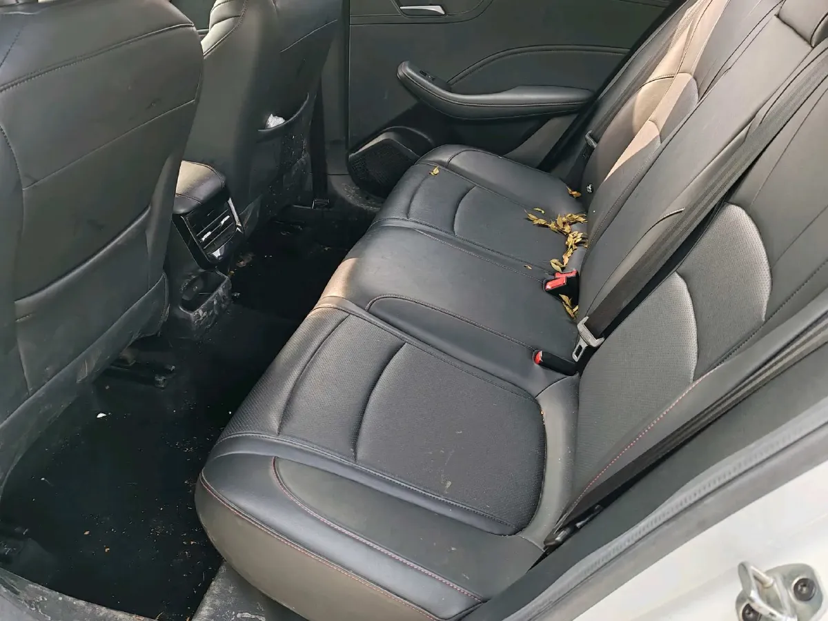 2023 Roewe i5 1.5L 129HP L4 CVT,autocango,china used car exporter,china ev exporter,chinese used car exporter,chinese used ev exporter