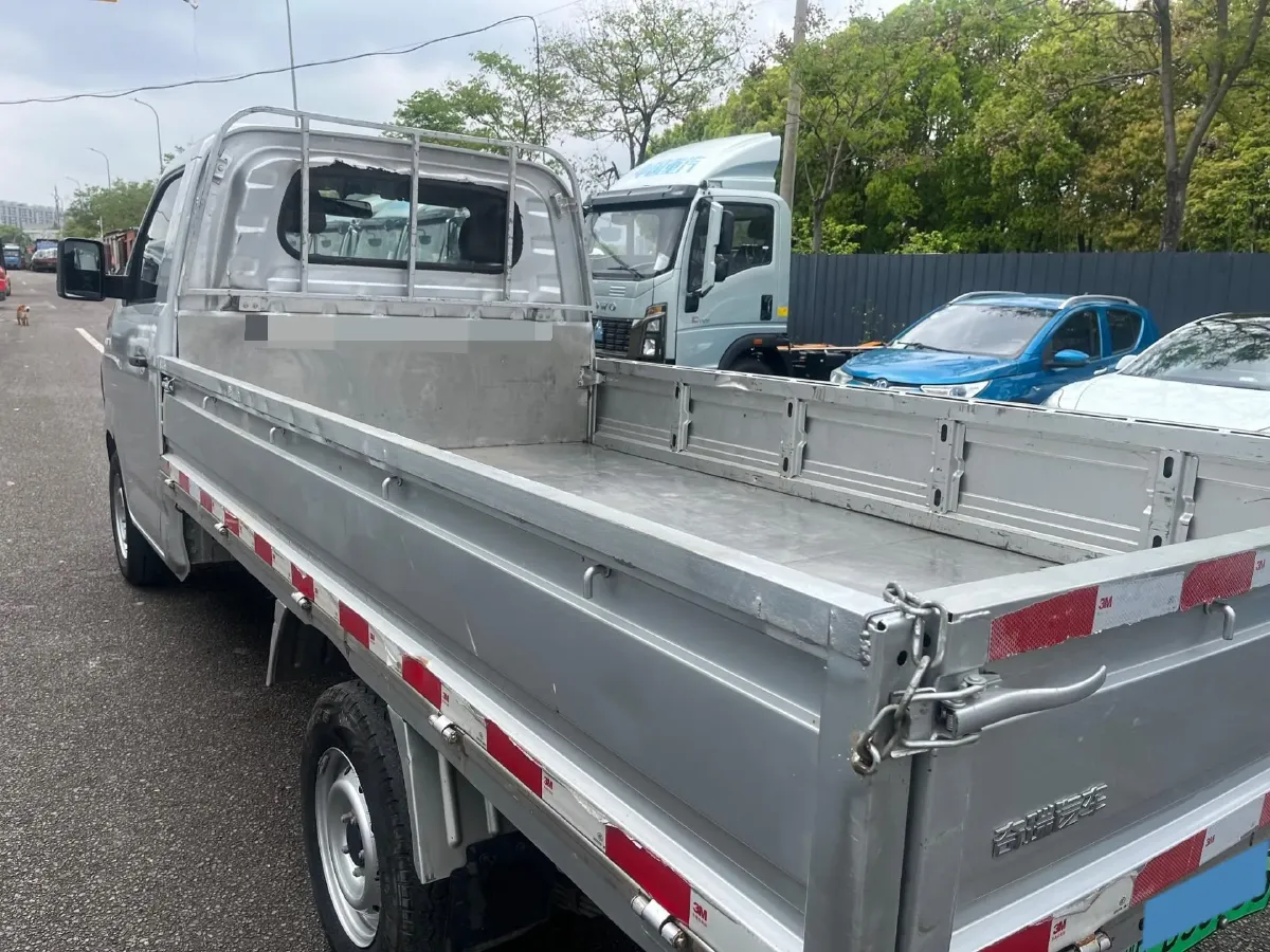 2025 Ruichi Auto RuiChi C5 REEV,autocango,china used car exporter,china ev exporter,chinese used car exporter,chinese used ev exporter