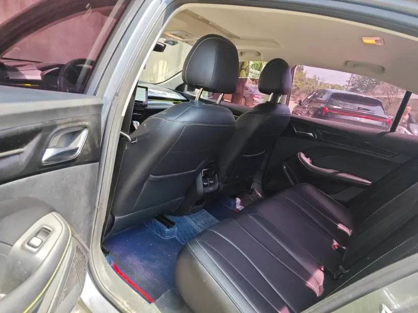 2021 Roewe i5 1.5L 120HP L4 CVT,autocango,china used car exporter,china ev exporter,chinese used car exporter,chinese used ev exporter