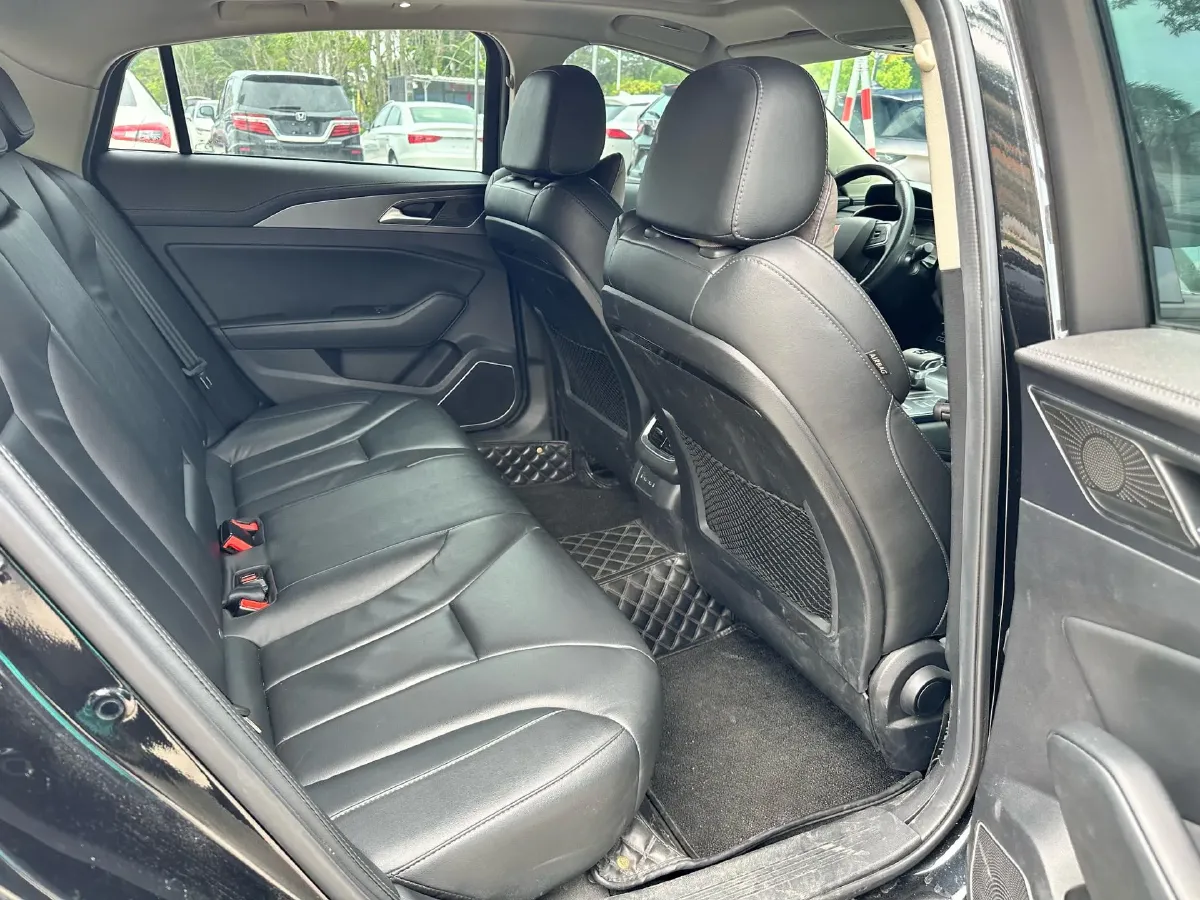 2020 HongQi H5 1.8T 197HP L4 6AT,autocango,china used car exporter,china ev exporter,chinese used car exporter,chinese used ev exporter