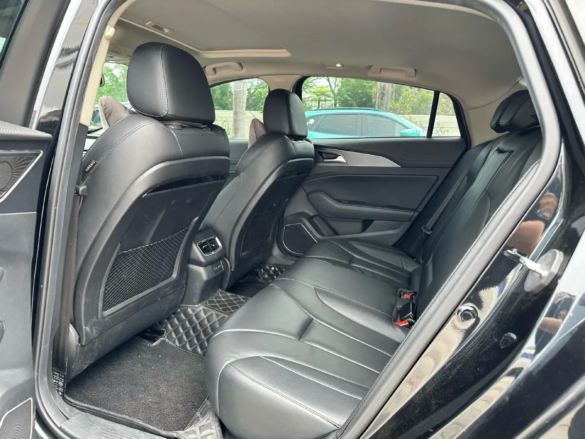 2020 HongQi H5 1.8T 197HP L4 6AT,autocango,china used car exporter,china ev exporter,chinese used car exporter,chinese used ev exporter