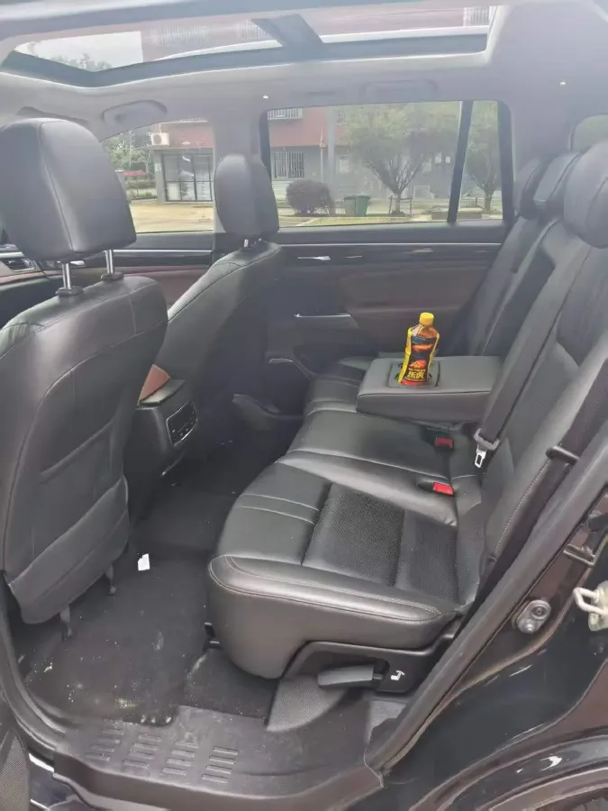 2017 GAC Trumpchi GS8 2.0T 201HP L4 6AT,autocango,china used car exporter,china ev exporter,chinese used car exporter,chinese used ev exporter