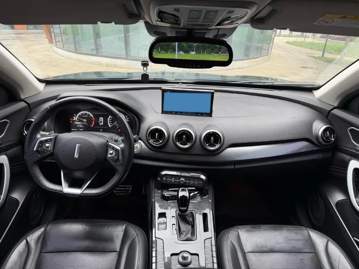 2017 WEY VV7 2.0T 234HP L4 7DCT,autocango,china used car exporter,china ev exporter,chinese used car exporter,chinese used ev exporter