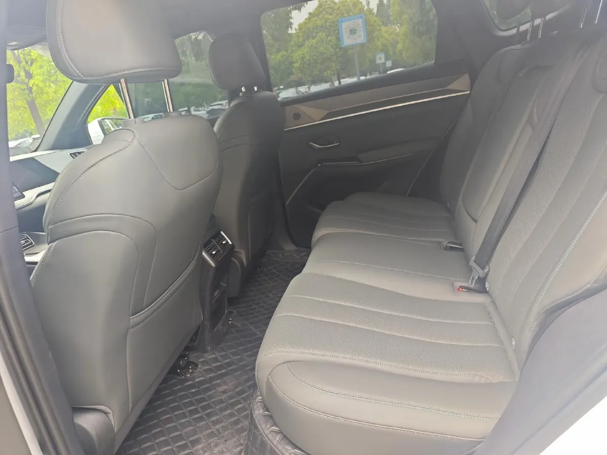 2025 BYD Song Pro 1.5L 101HP L4 E-CVT PHEV 12.9KWH,autocango,china used car exporter,china ev exporter,chinese used car exporter,chinese used ev exporter