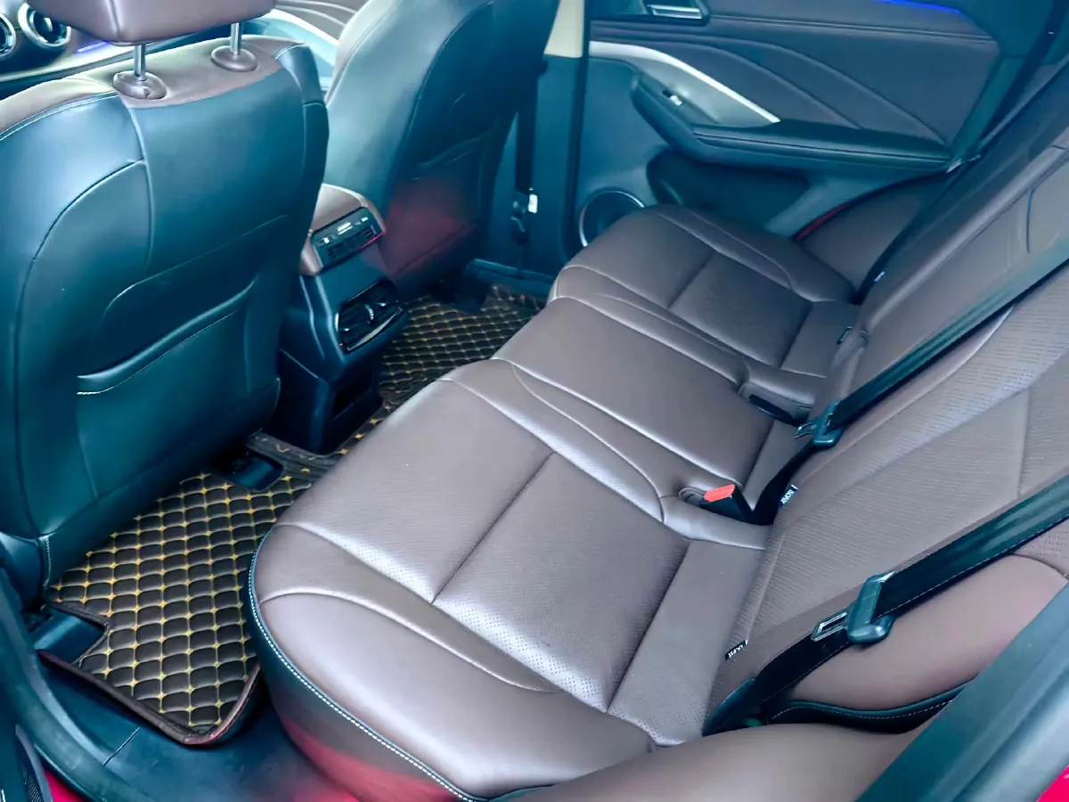 2018 WEY VV6 2.0T 197HP L4 7DCT,autocango,china used car exporter,china ev exporter,chinese used car exporter,chinese used ev exporter