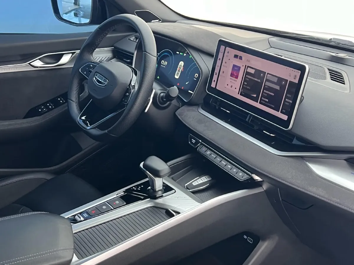 2024 Geely Preface 2.0T 190HP L4 7DCT,autocango,china used car exporter,china ev exporter,chinese used car exporter,chinese used ev exporter