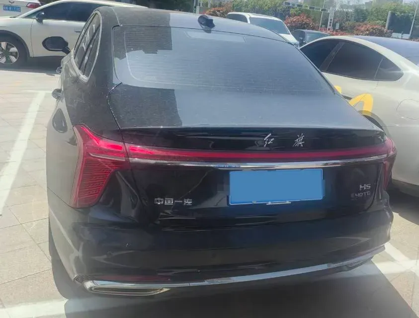 2025 HongQi H5 1.5T 169HP L4 1DHT Hybrid,autocango,china used car exporter,china ev exporter,chinese used car exporter,chinese used ev exporter