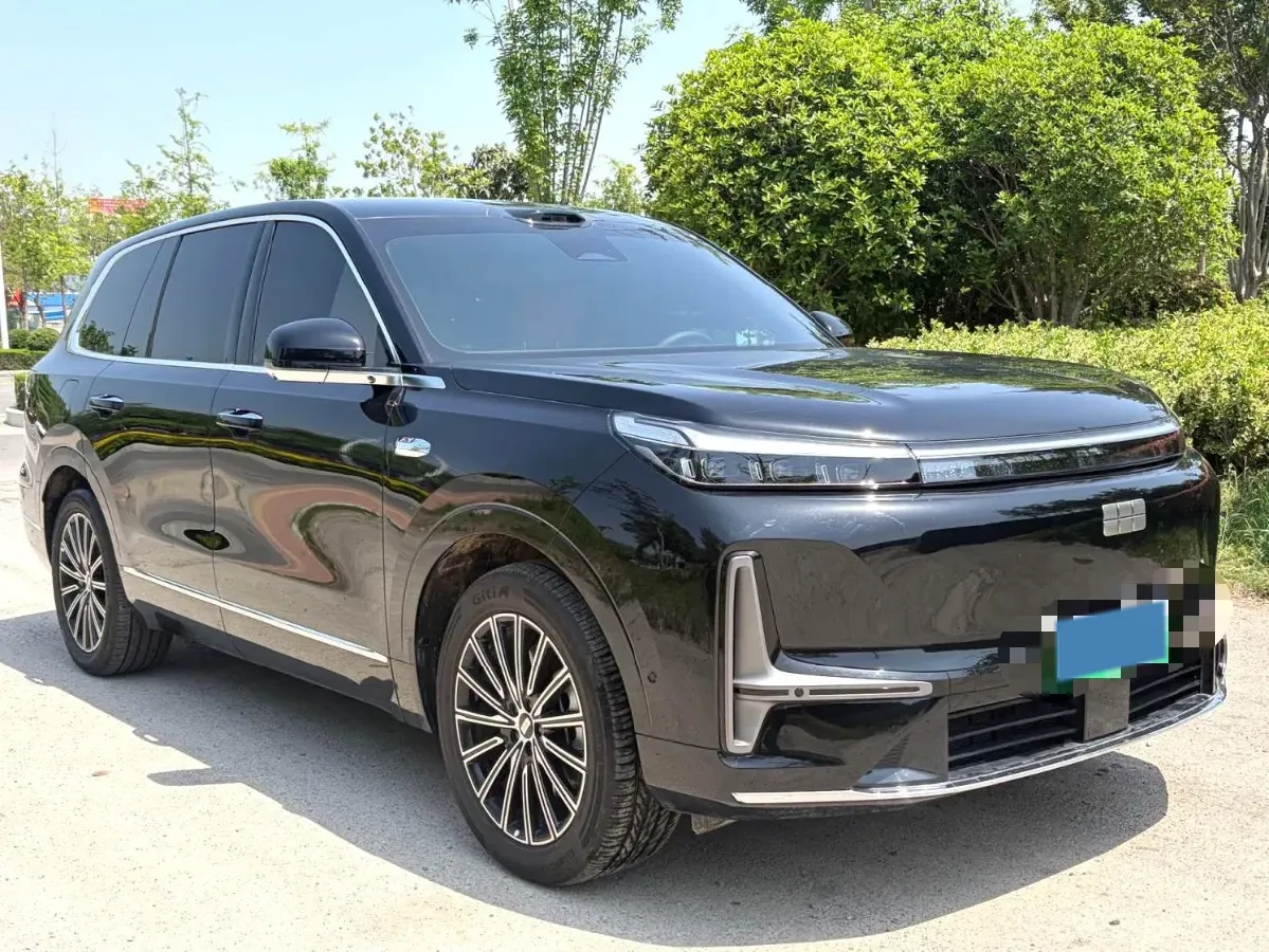 2025 Volkswagen Tiguan L 2.0T 220HP L4 7DCT,autocango,china used car exporter,china ev exporter,chinese used car exporter,chinese used ev exporter