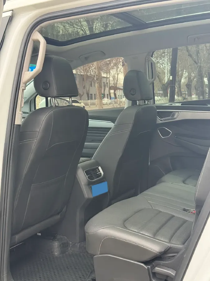 2022 Volkswagen Talagon 2.0T 220HP L4 7DCT,autocango,china used car exporter,china ev exporter,chinese used car exporter,chinese used ev exporter