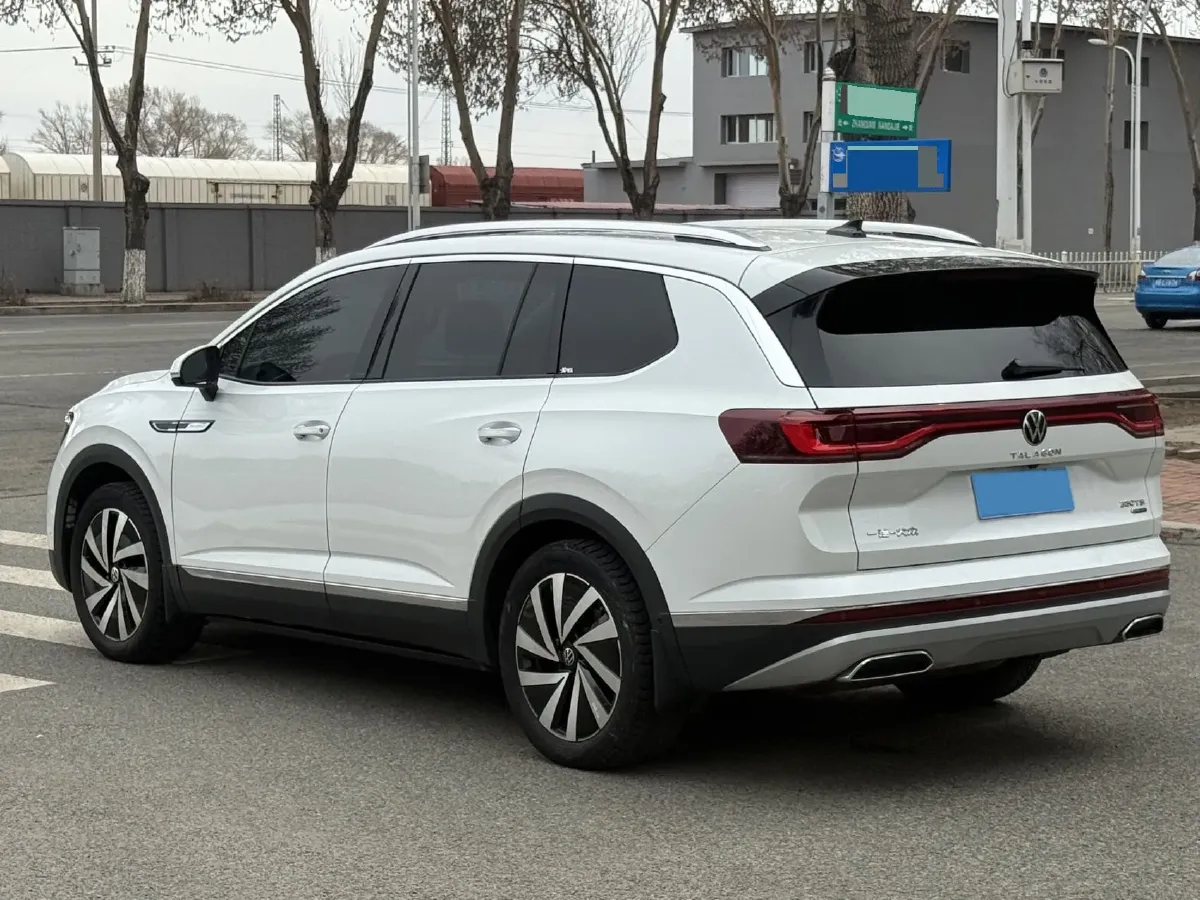 2022 Volkswagen Talagon 2.0T 220HP L4 7DCT,autocango,china used car exporter,china ev exporter,chinese used car exporter,chinese used ev exporter