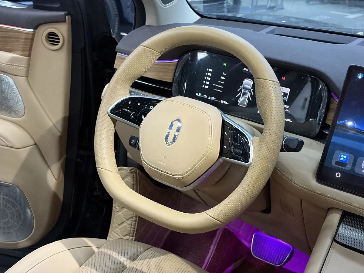 2024 AITO AITO M7 1.5T 152HP L4 REEV 40KWH,autocango,china used car exporter,china ev exporter,chinese used car exporter,chinese used ev exporter