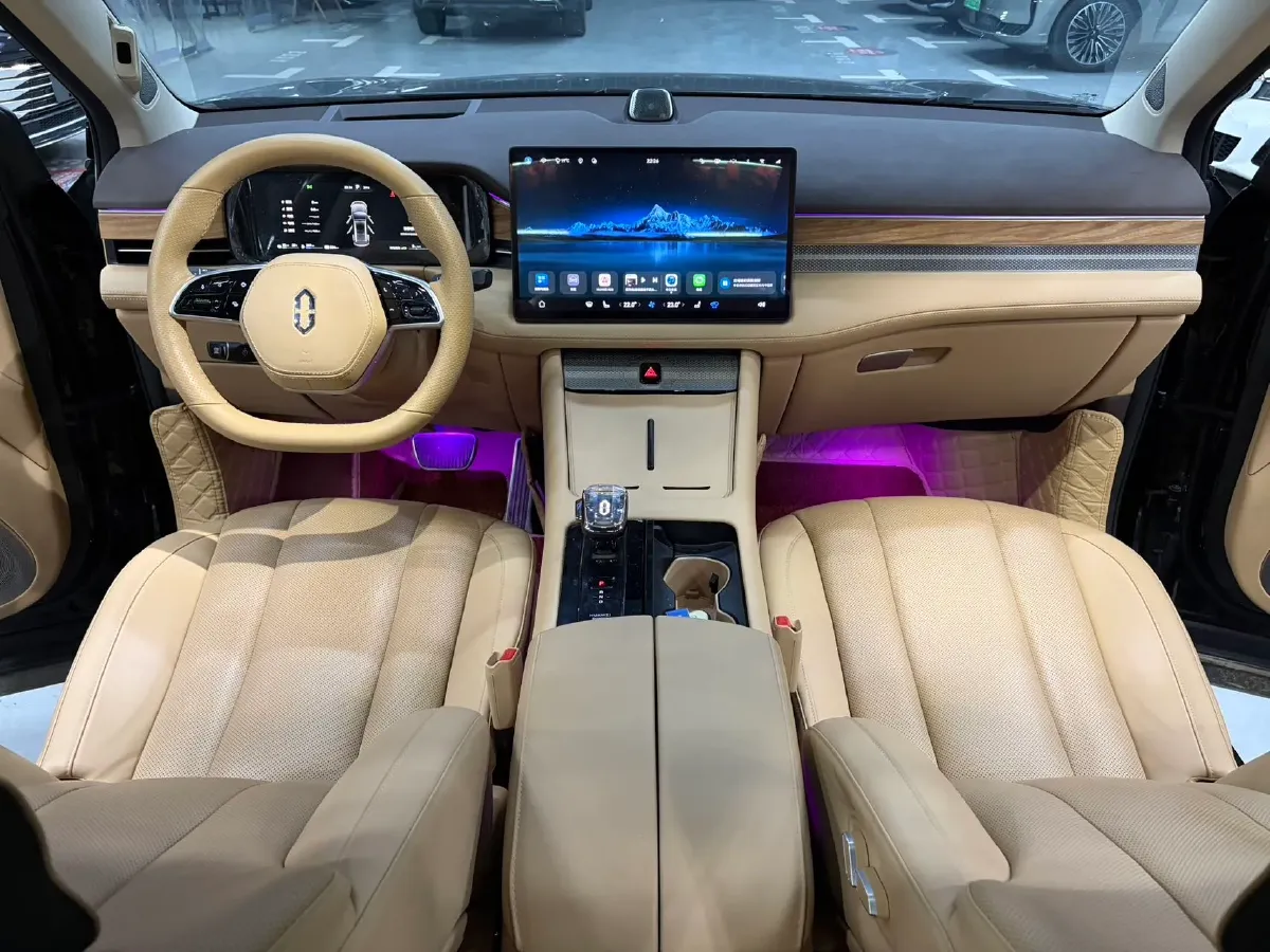 2024 AITO AITO M7 1.5T 152HP L4 REEV 40KWH,autocango,china used car exporter,china ev exporter,chinese used car exporter,chinese used ev exporter