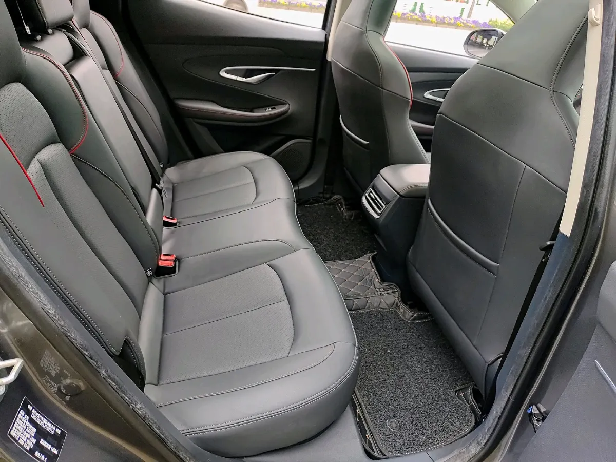 2020 ChangAn UNI-T 1.5T 180HP L4 7DCT,autocango,china used car exporter,china ev exporter,chinese used car exporter,chinese used ev exporter