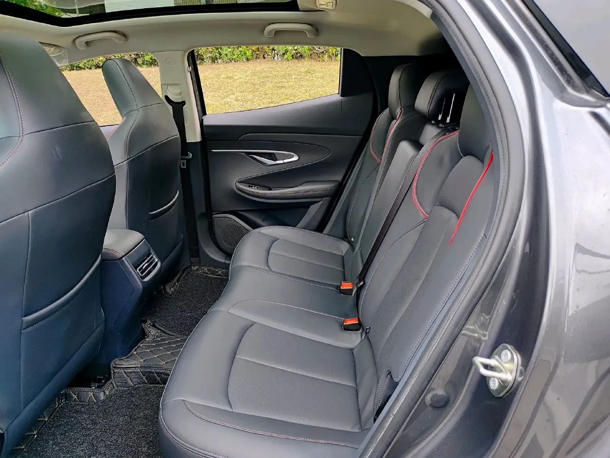 2020 ChangAn UNI-T 1.5T 180HP L4 7DCT,autocango,china used car exporter,china ev exporter,chinese used car exporter,chinese used ev exporter