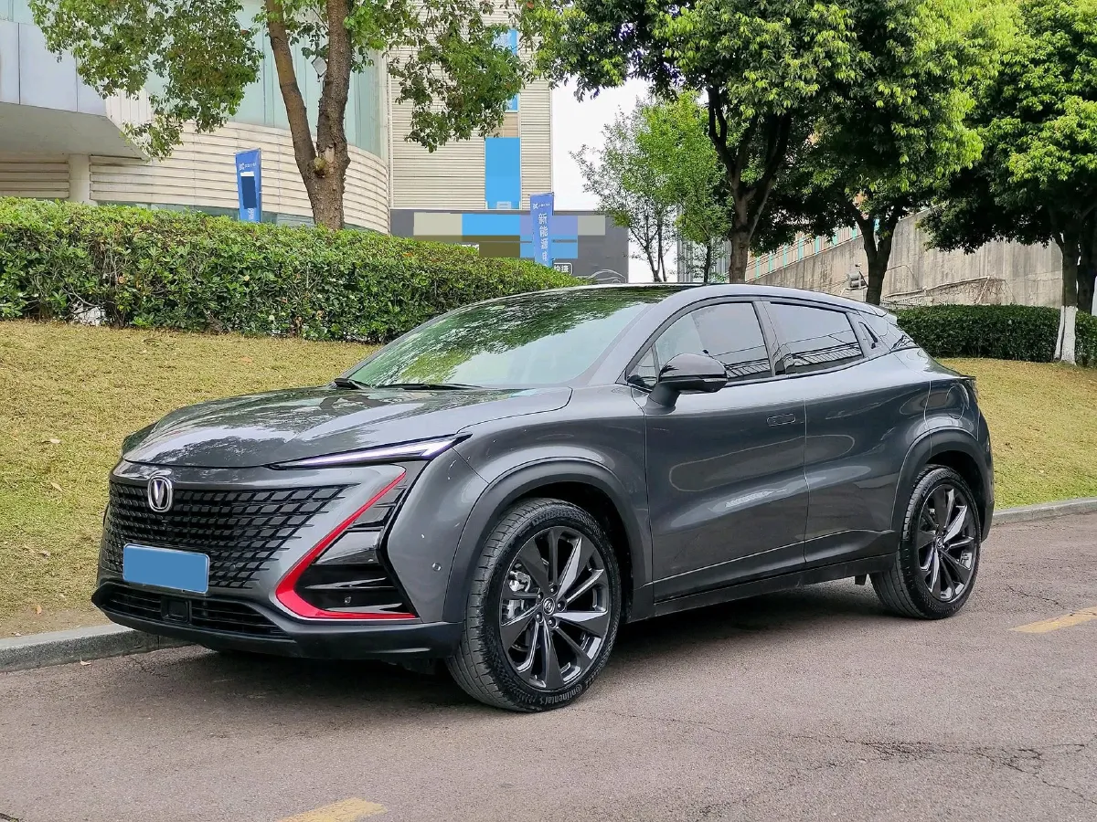 2020 ChangAn UNI-T 1.5T 180HP L4 7DCT,autocango,china used car exporter,china ev exporter,chinese used car exporter,chinese used ev exporter